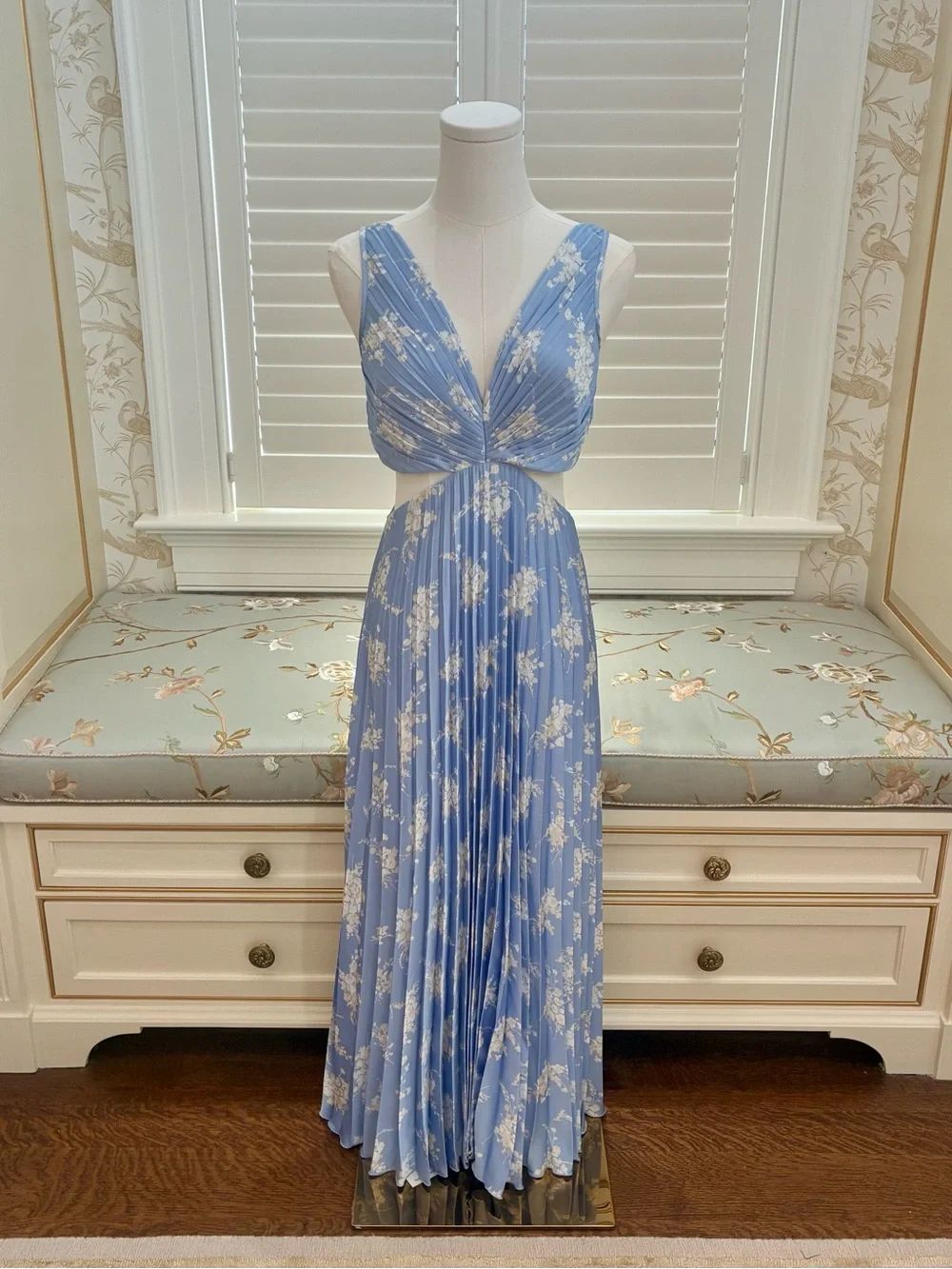 NWT Abercrombie & Fitch Light Blue Floral Pleated Maxi Dress, Adjustable Straps